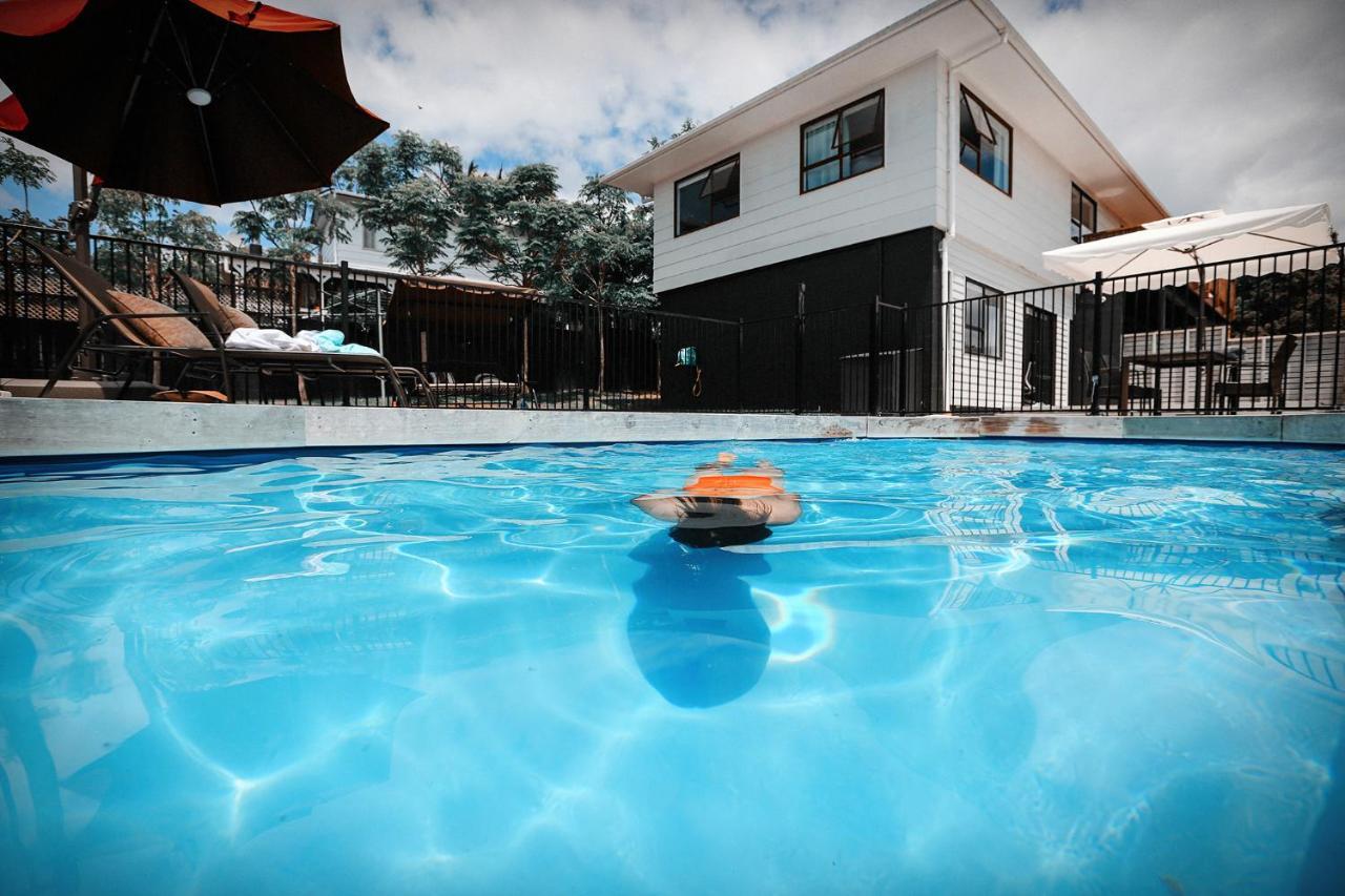 Swimming Pool Holiday Villa Auckland Buitenkant foto